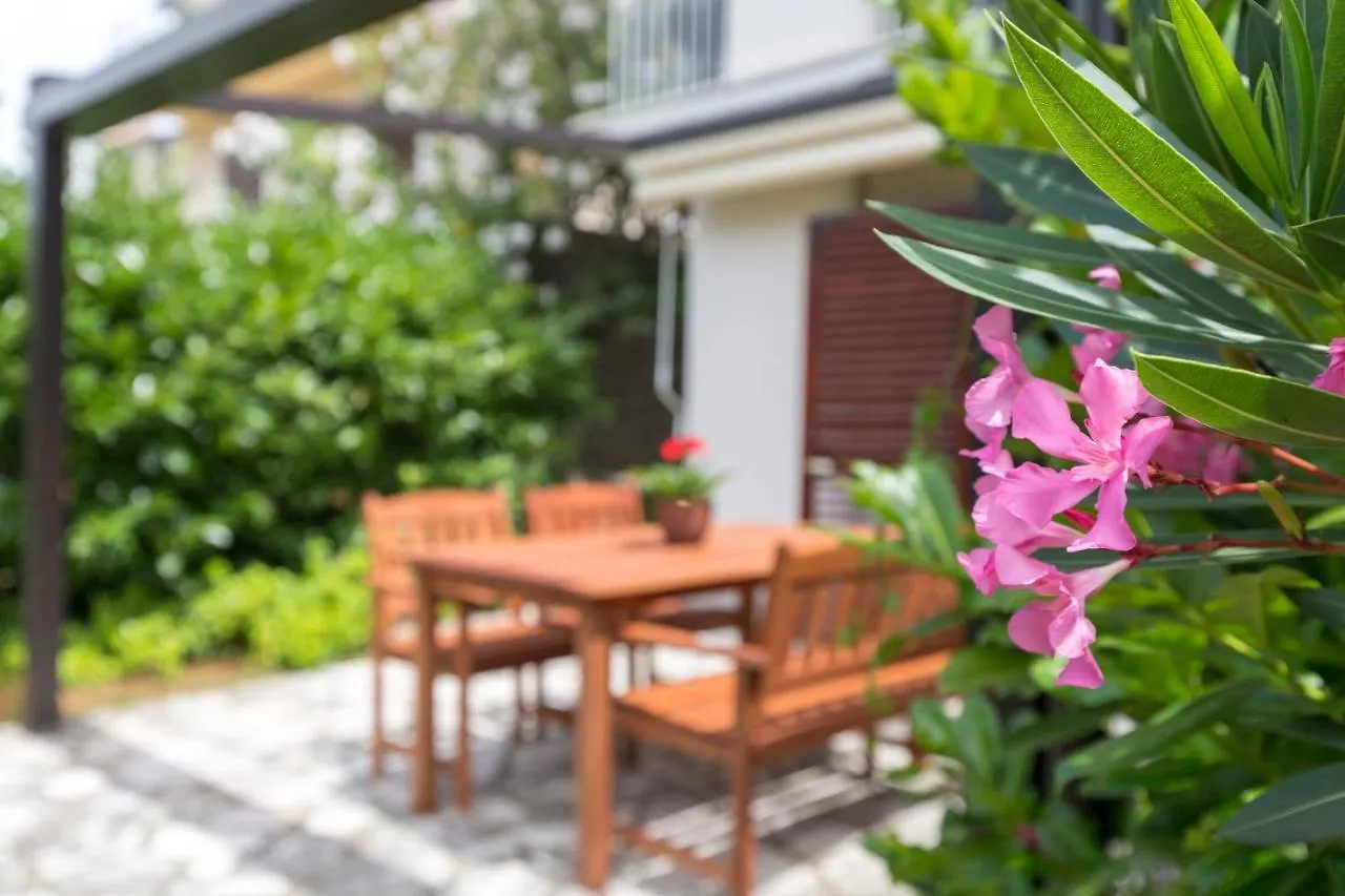 Apartments Sveta Marina 라빈 크로아티아
